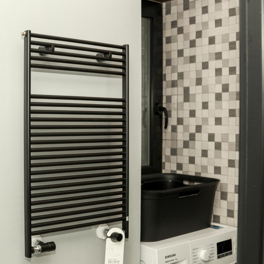 Dislocati Bnb - Jacuzzi Privata - Cucina - Tv60" - Minimal Luxury 马里利亚诺 外观 照片